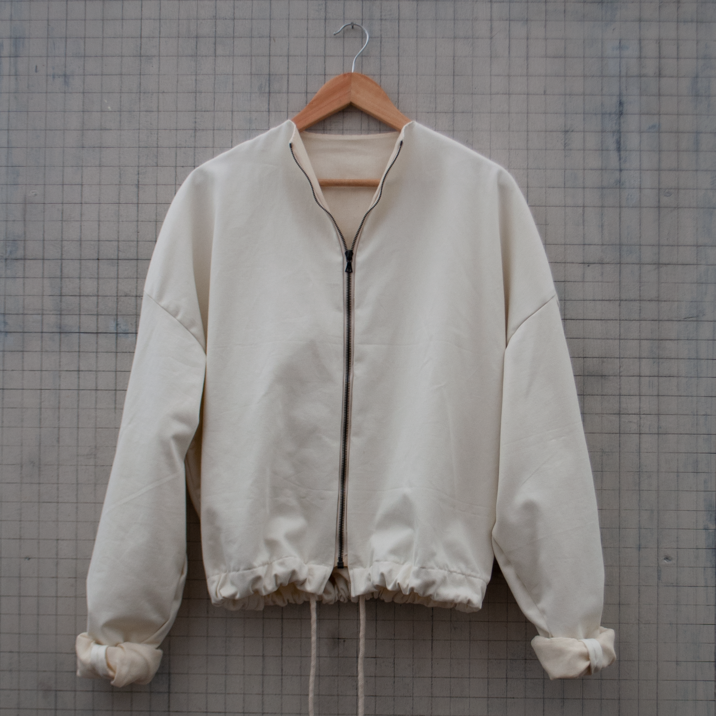 BOMBER JACKET